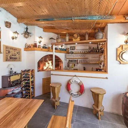 Gorgeous In Okrug Gornji With House Sea View Appartement *
